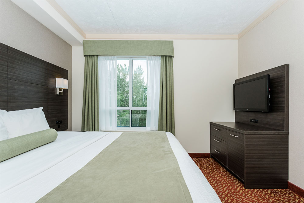 Kitchenette | Exceutive Suite - 1 King Bed | Best Western Inn on the Bay